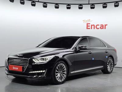 2018 Genesis EQ900