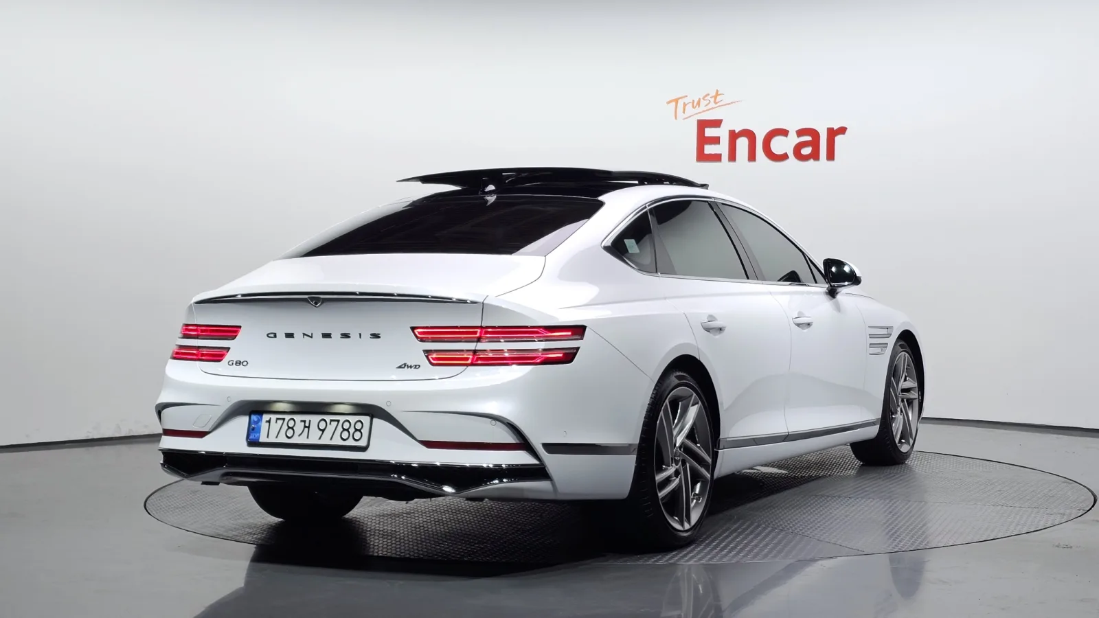 2025 Genesis G80