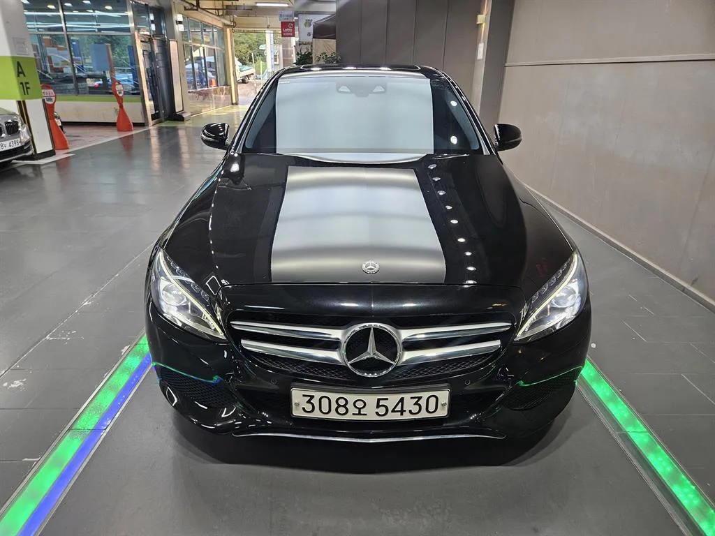 2018 Mercedes-Benz C-Class