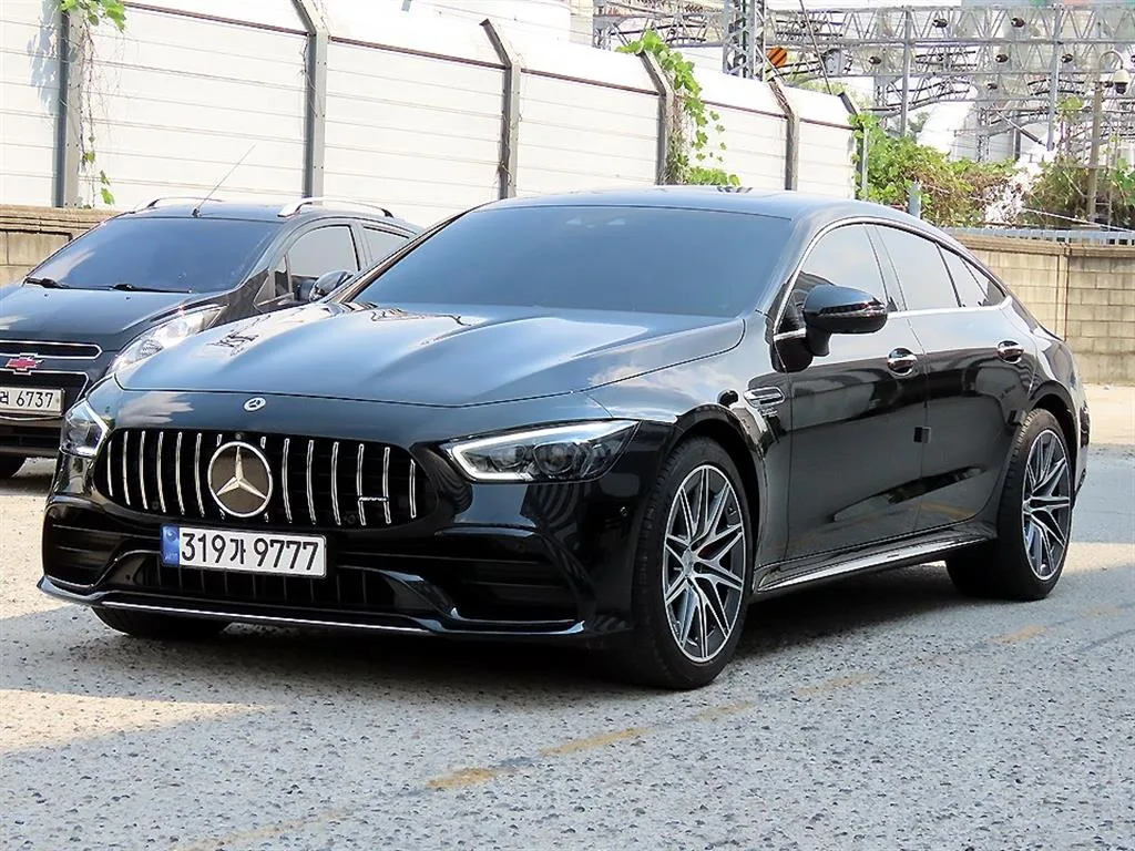 2023 Mercedes-Benz AMG GT