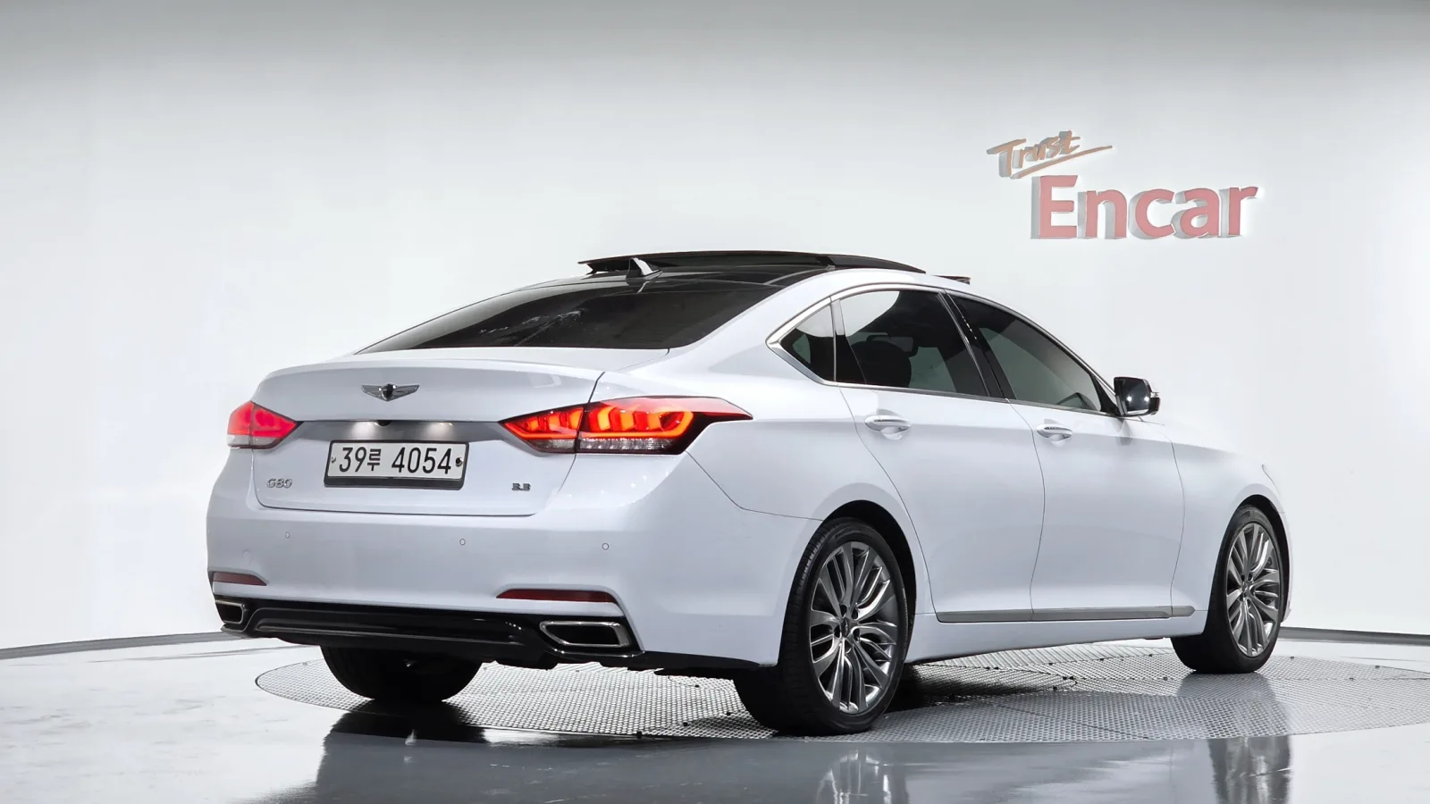 2018 Genesis G80