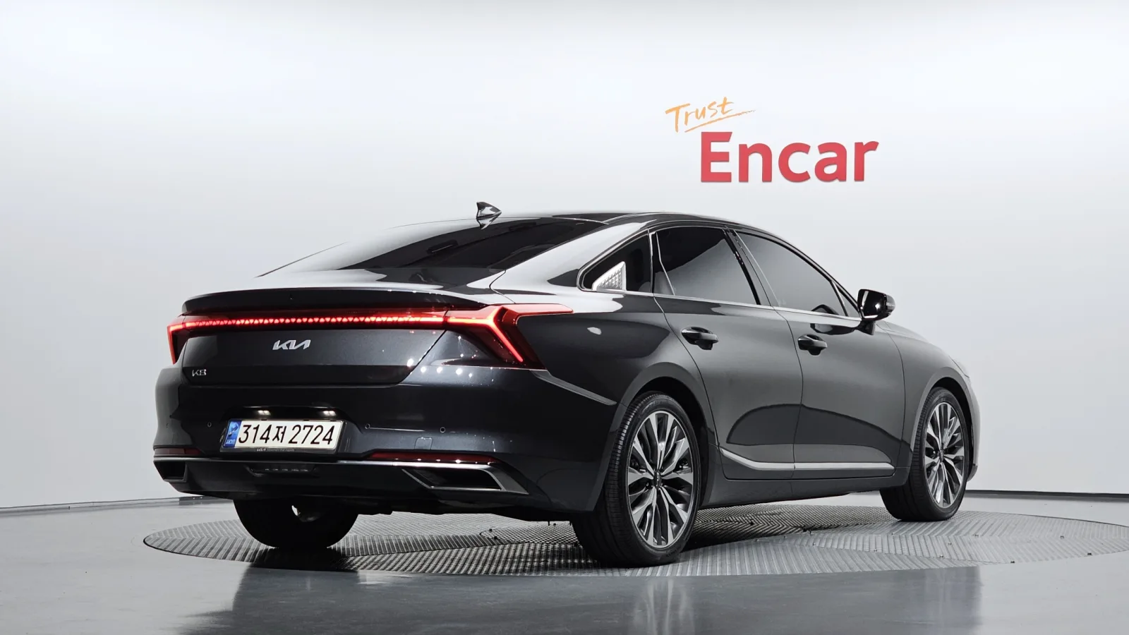 2022 Kia K8