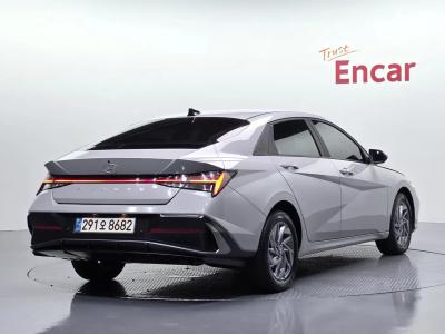 2024 Hyundai Elantra