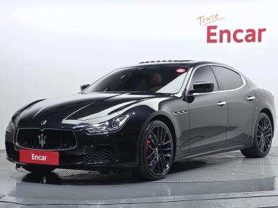 2014 Maserati Ghibli