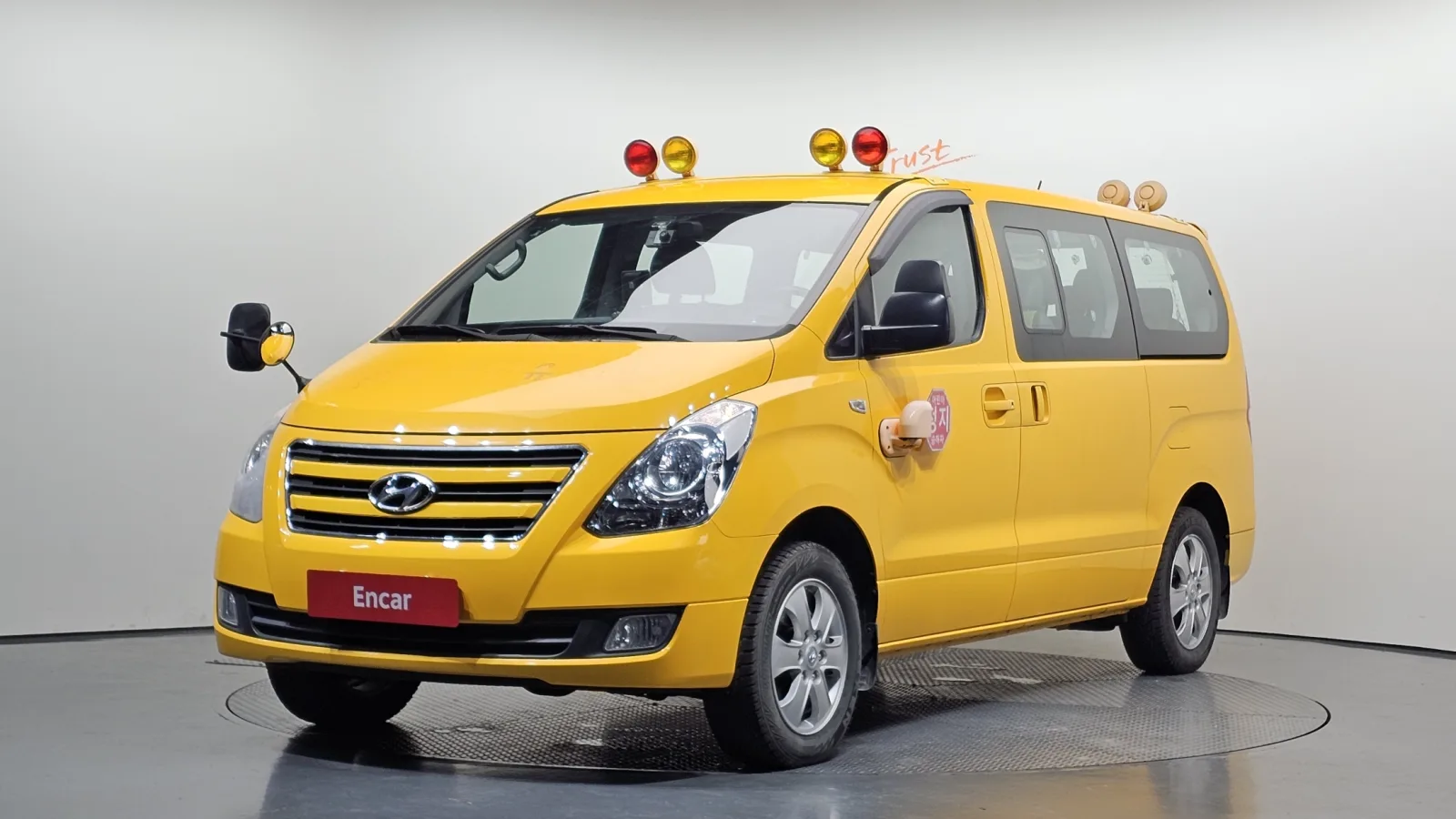 2016 Hyundai Starex