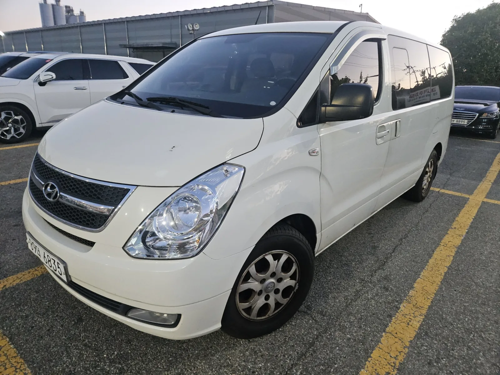 2011 Hyundai Starex
