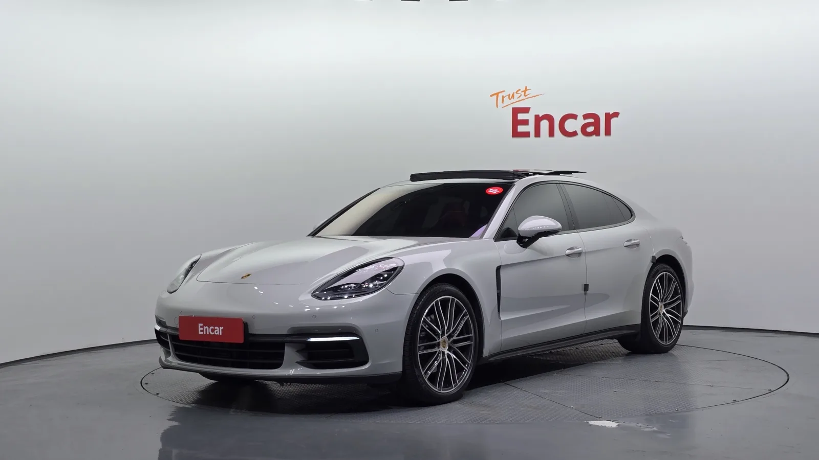2018 Porsche Panamera