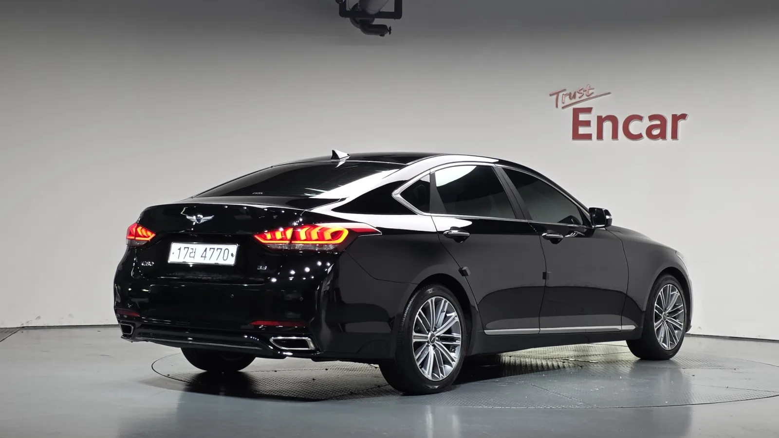 2017 Genesis G80