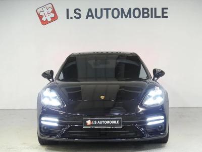2022 Porsche Panamera
