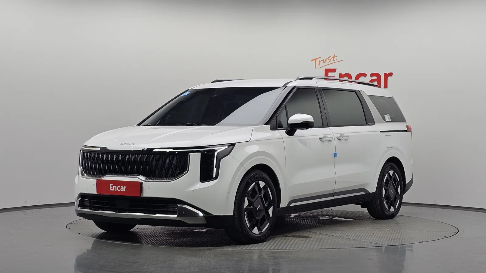 2025 Kia Carnival