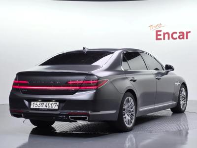 2021 Genesis G90