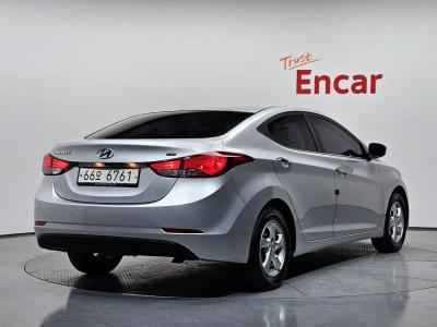 Hyundai Elantra 2015