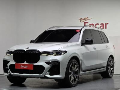 2022 BMW X7