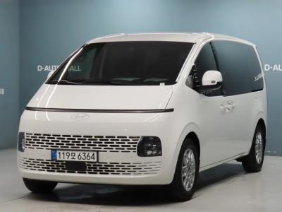 2025 Hyundai Staria