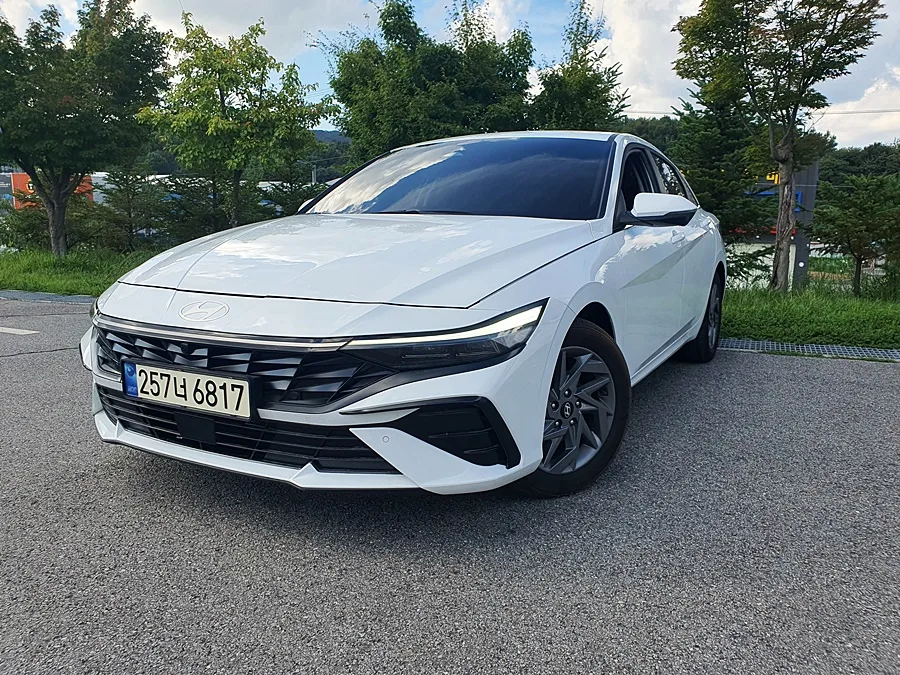 2025 Hyundai Elantra