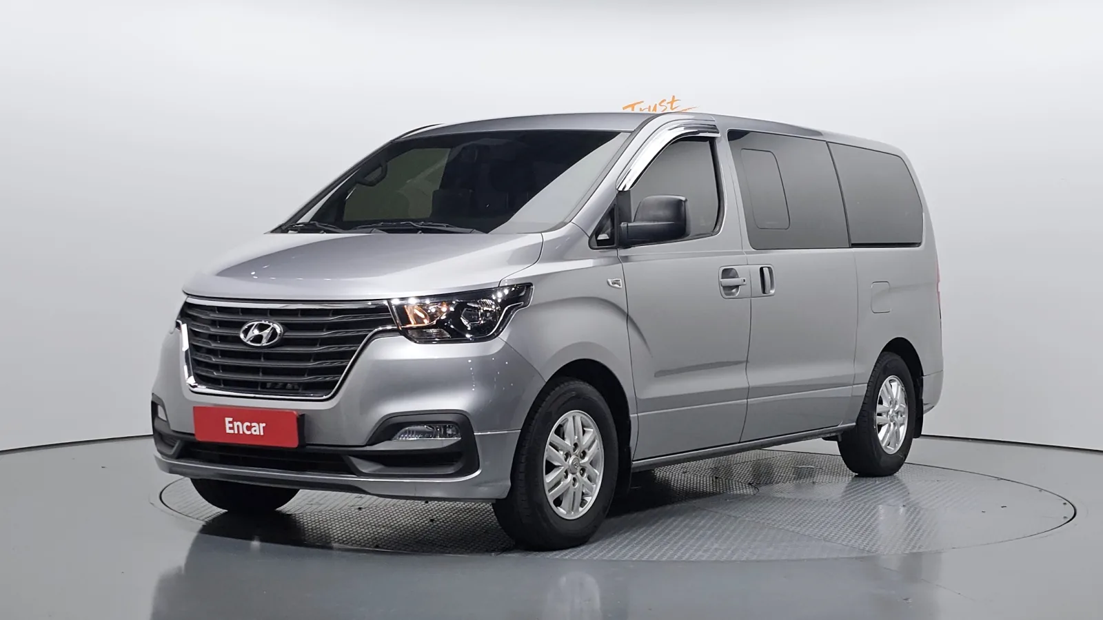 2020 Hyundai Starex