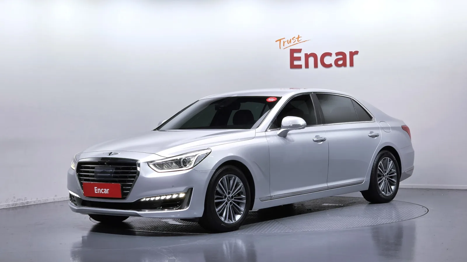 2016 Genesis EQ900