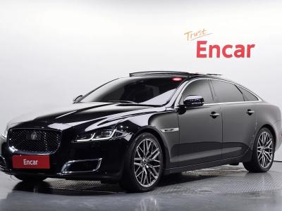 2019 Jaguar XJ