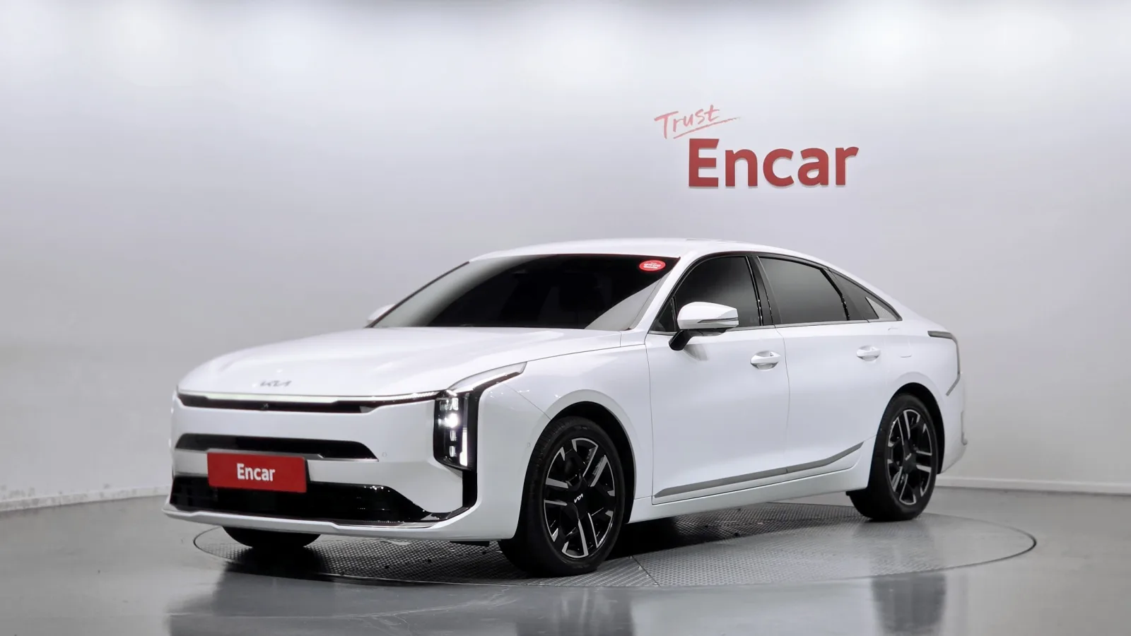 2025 Kia K8