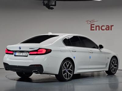 2022 BMW 5-Series