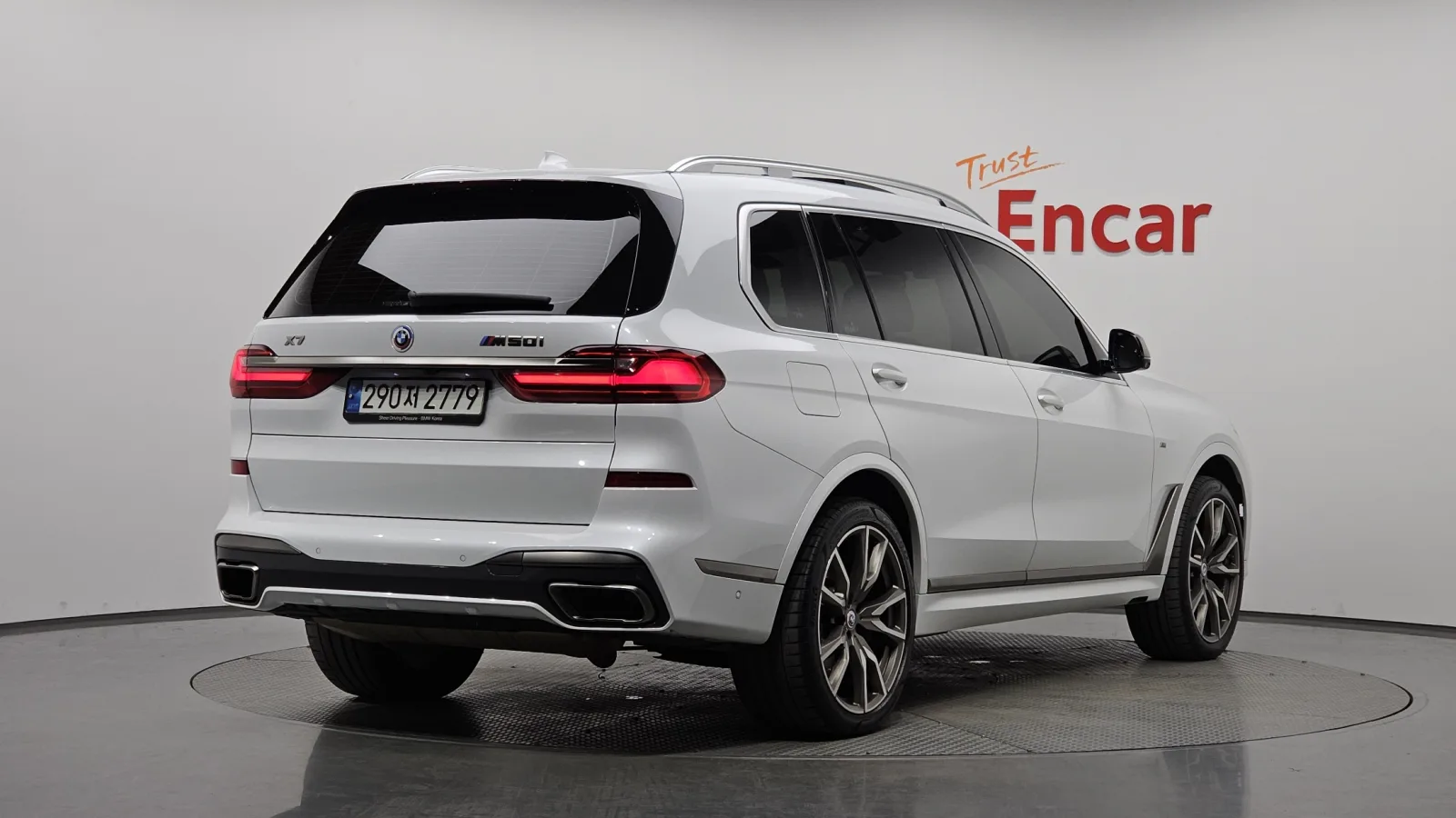 2022 BMW X7
