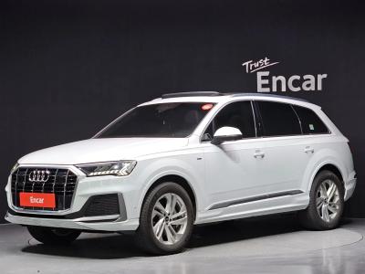 2021 Audi Q7