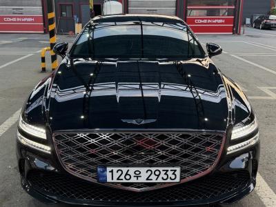 2025 Genesis G80
