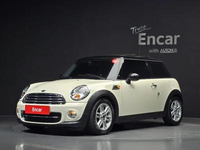2013 MINI Cooper