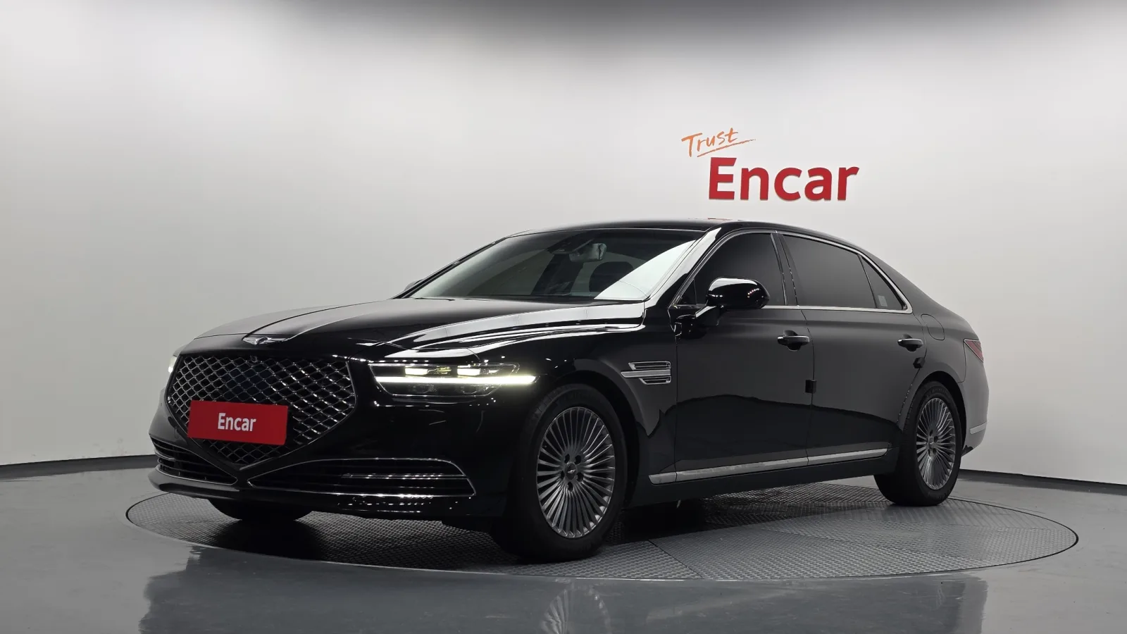 2019 Genesis G90