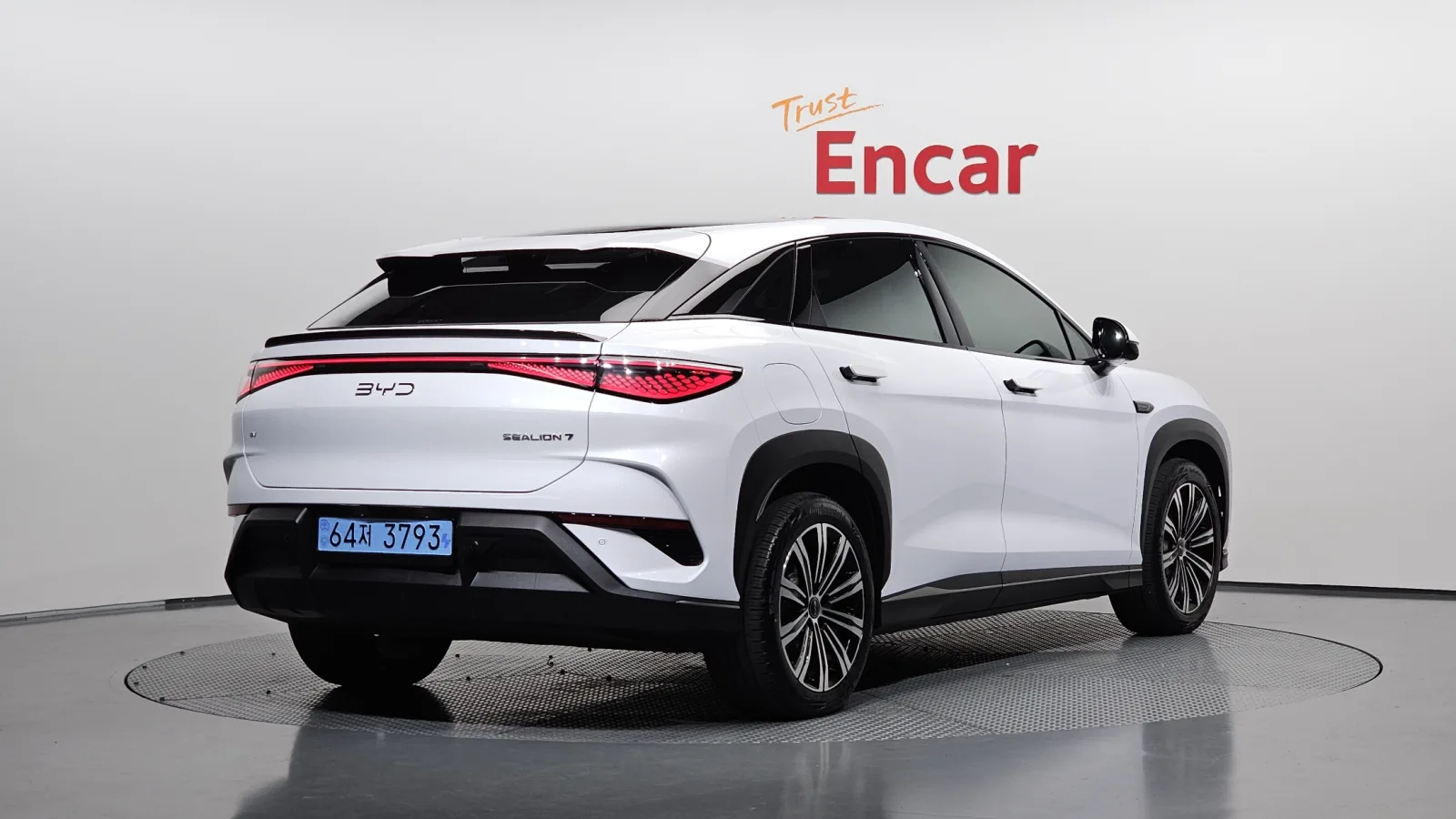 2027 BYD Sealion 7