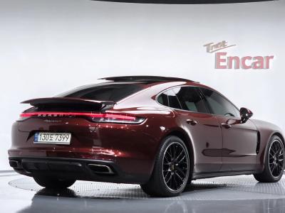 2021 Porsche Panamera