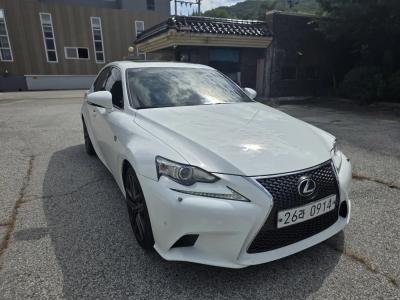 2015 Lexus IS