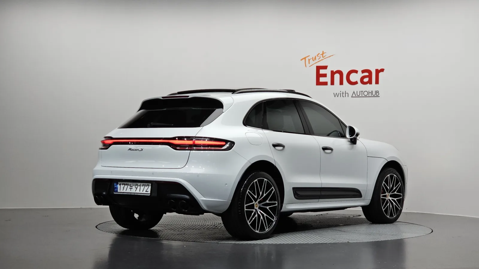 2023 Porsche Macan