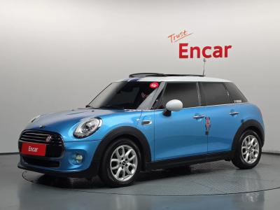 2015 MINI Cooper