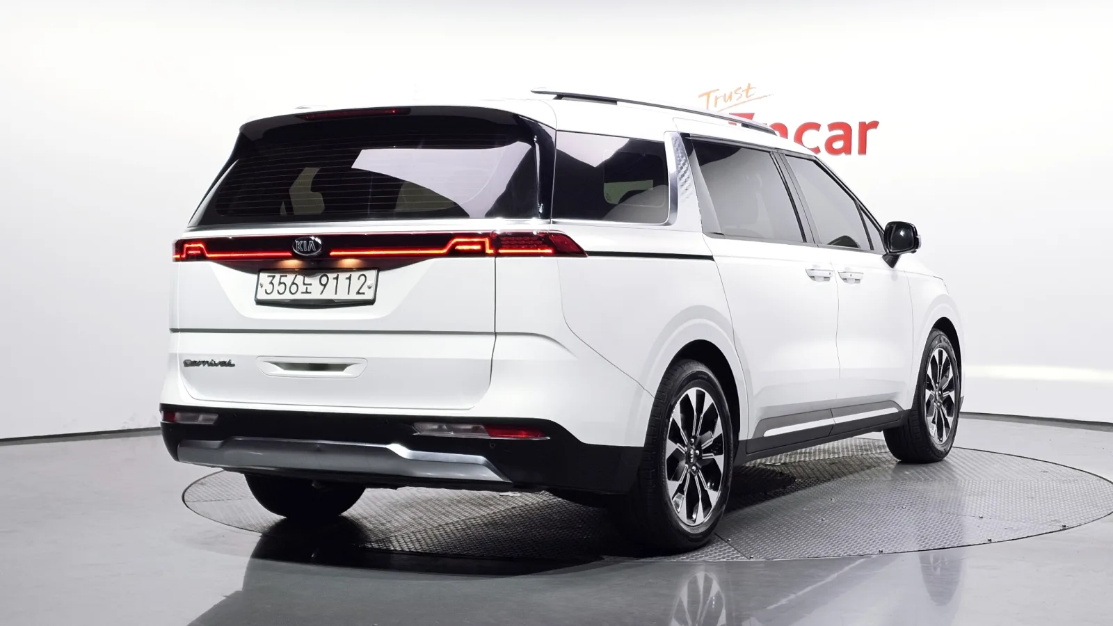 2021 Kia Carnival