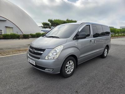 2011 Hyundai Starex