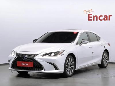 2020 Lexus ES