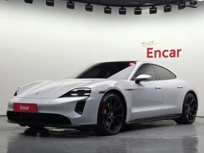 2024 Porsche Taycan