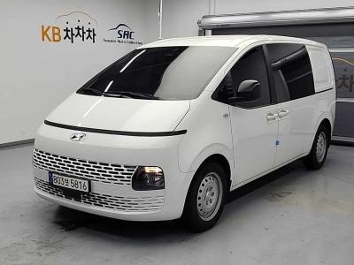 2022 Hyundai Staria