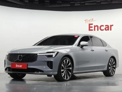 2026 Volvo S90