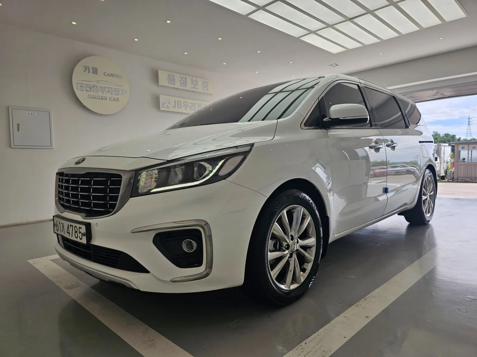 2019 Kia Carnival