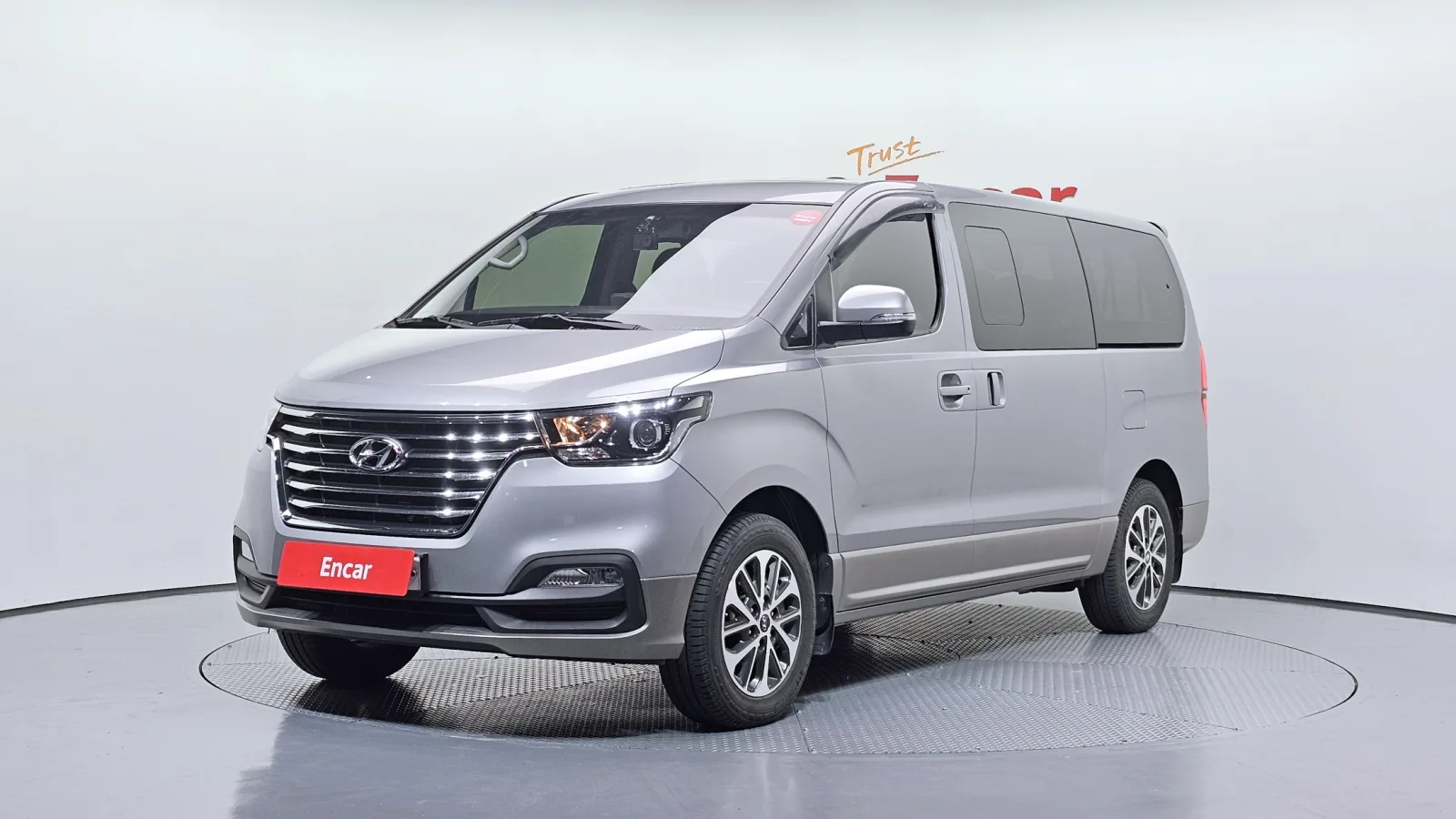 2019 Hyundai Starex