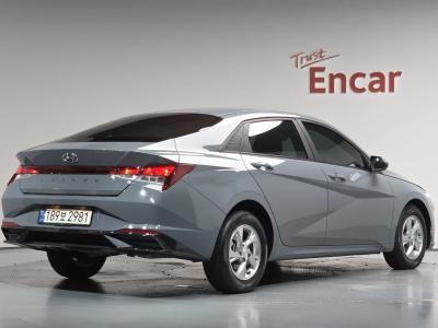 2022 Hyundai Elantra