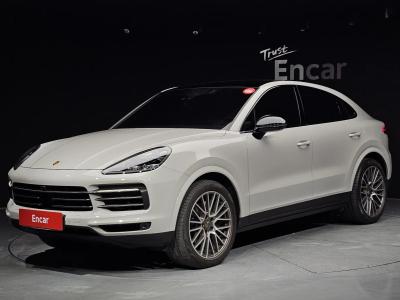 2022 Porsche Cayenne