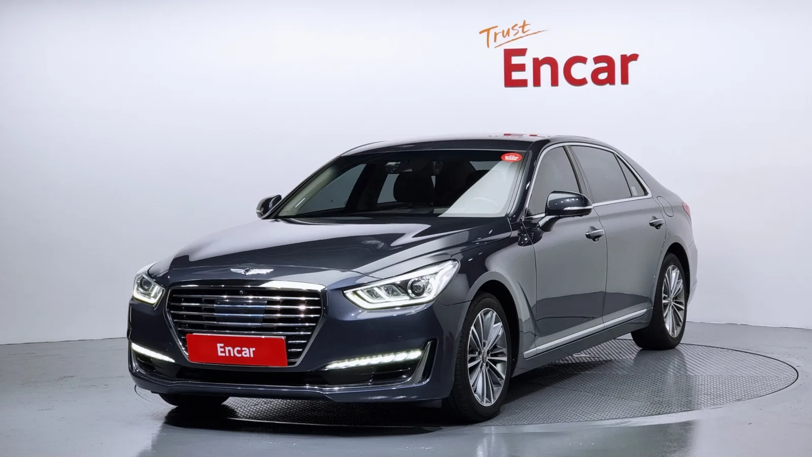 2016 Genesis EQ900