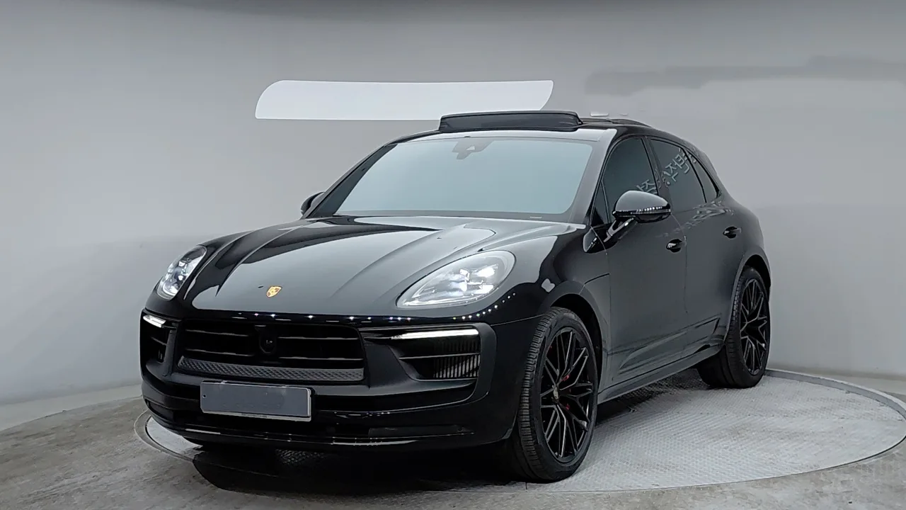 2023 Porsche Macan