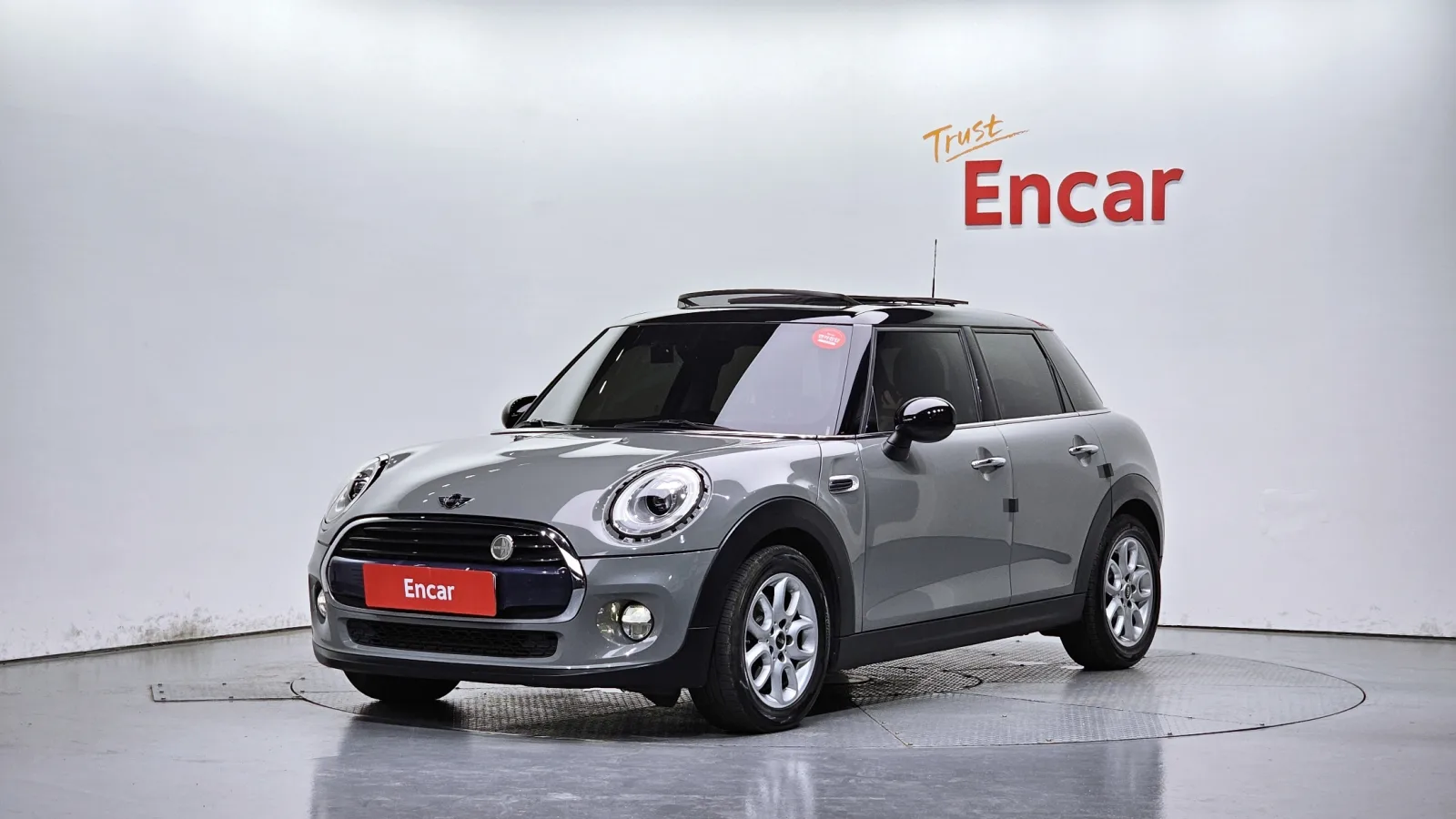 2018 MINI Cooper