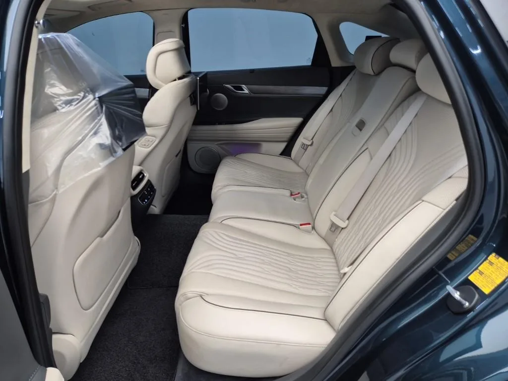 2022 Genesis G80