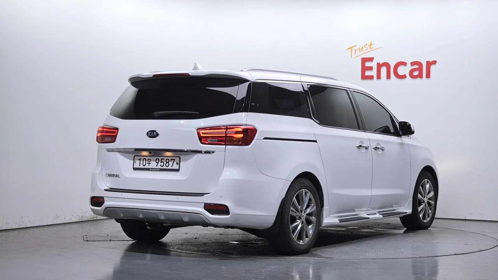 2019 Kia Carnival