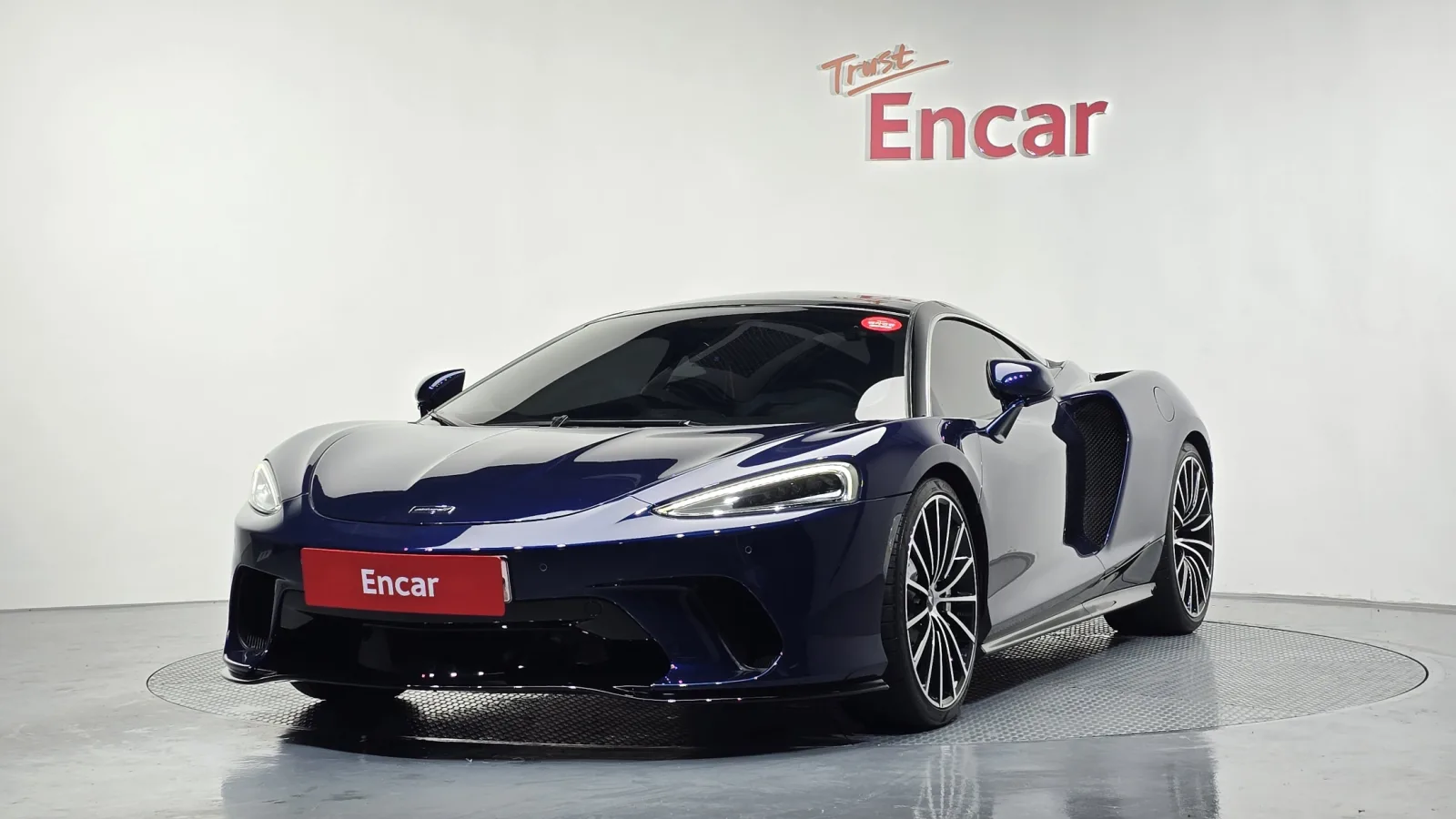 2020 McLaren GT
